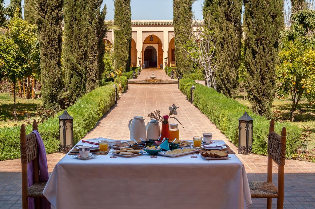 Riad Sougtani Tazrou Luaran gambar