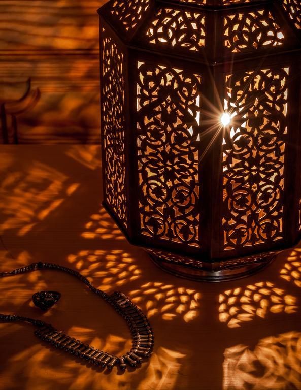 Riad Sougtani Tazrou Luaran gambar